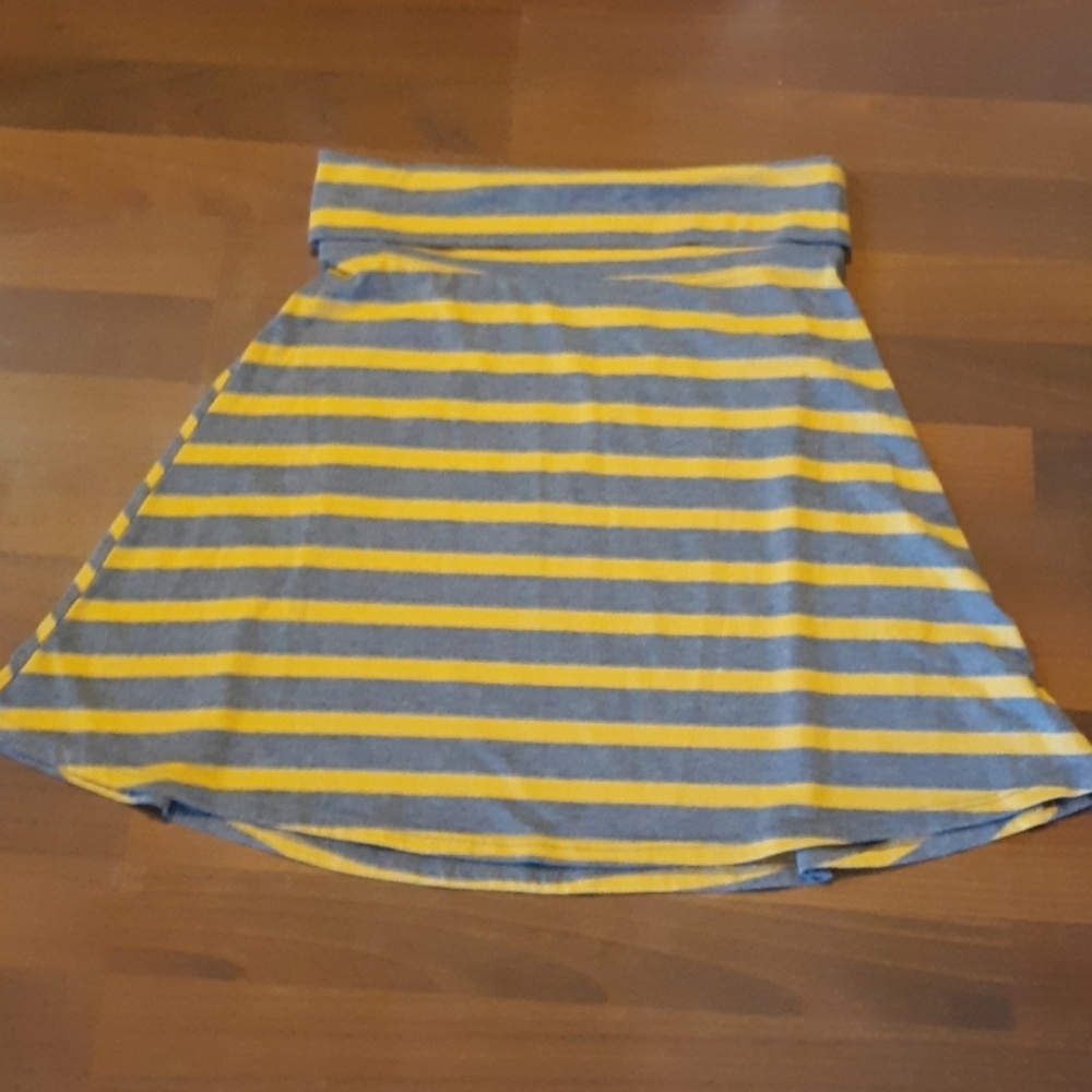 Womens Mossimo Supply Skirt Size: M